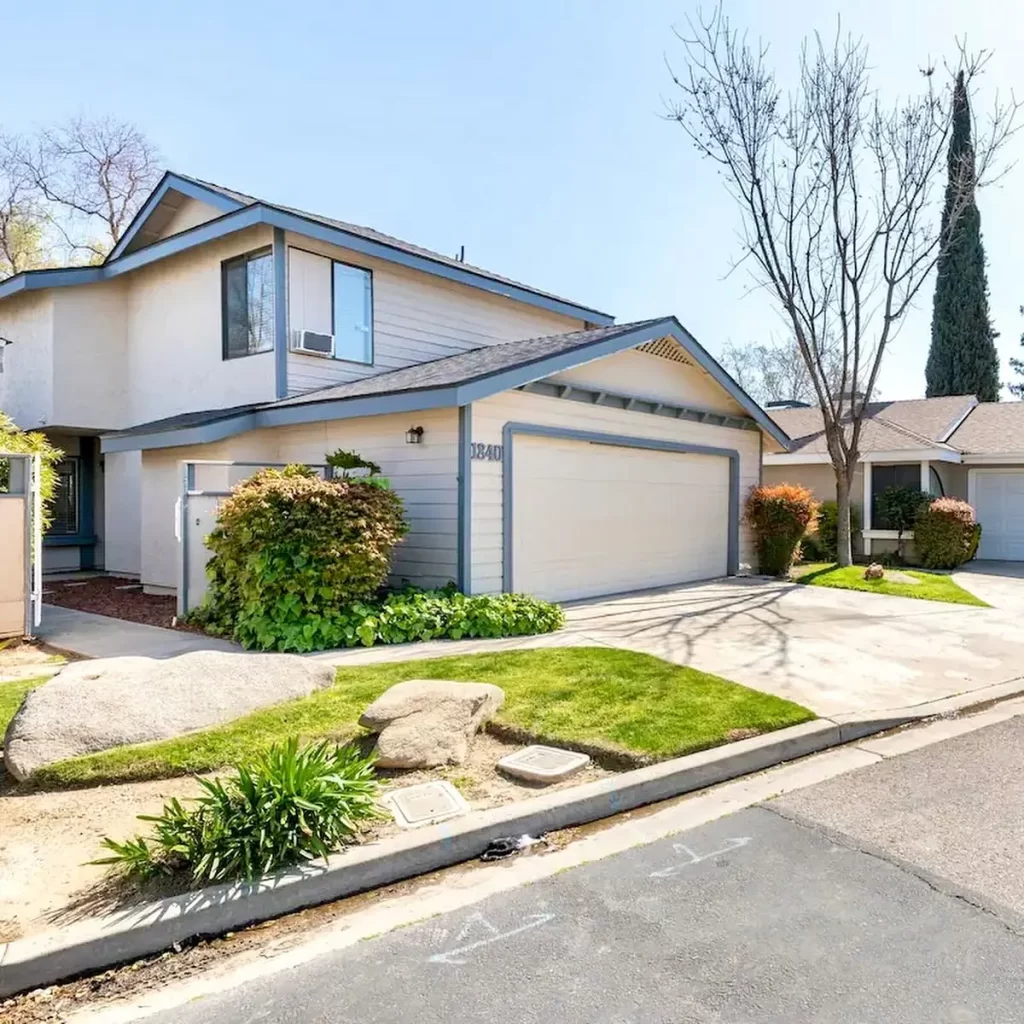 Short and Mid-Term Stays