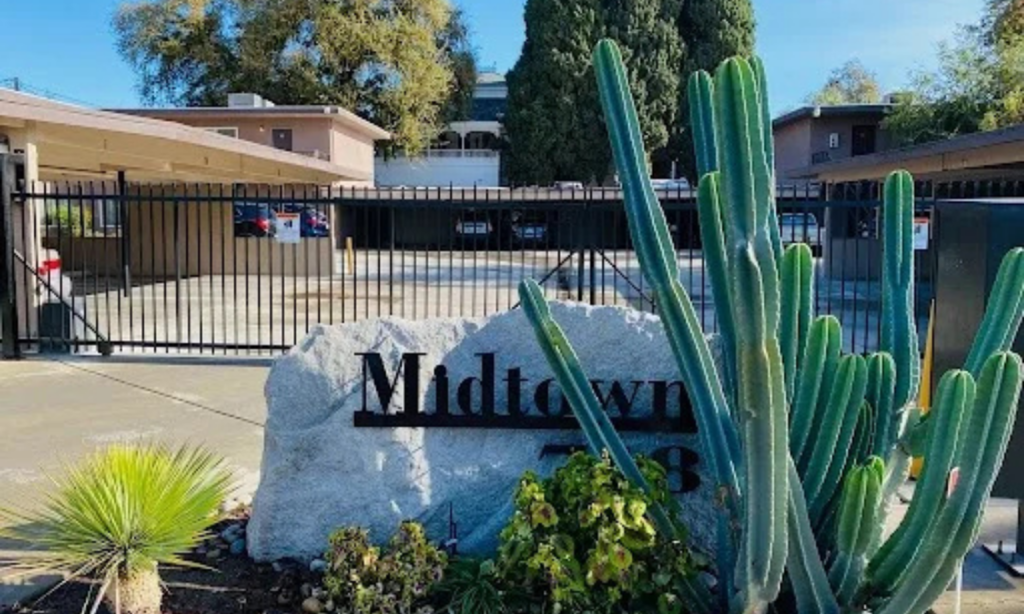 vacation rentals in Visalia
